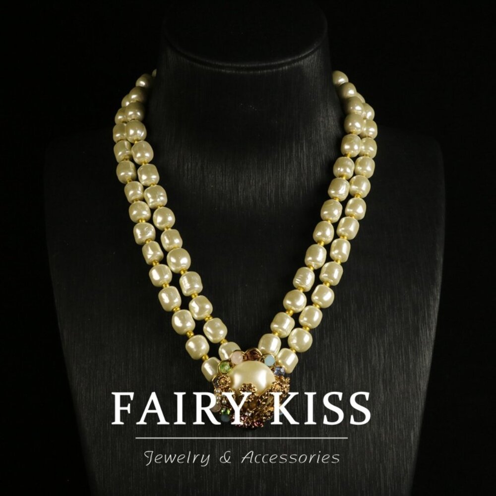 Vintage Multi-Layer Pearl Necklace with Hollow Floral Pendant